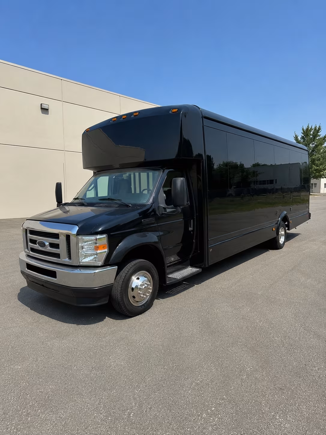 grand prairie irving charter buses